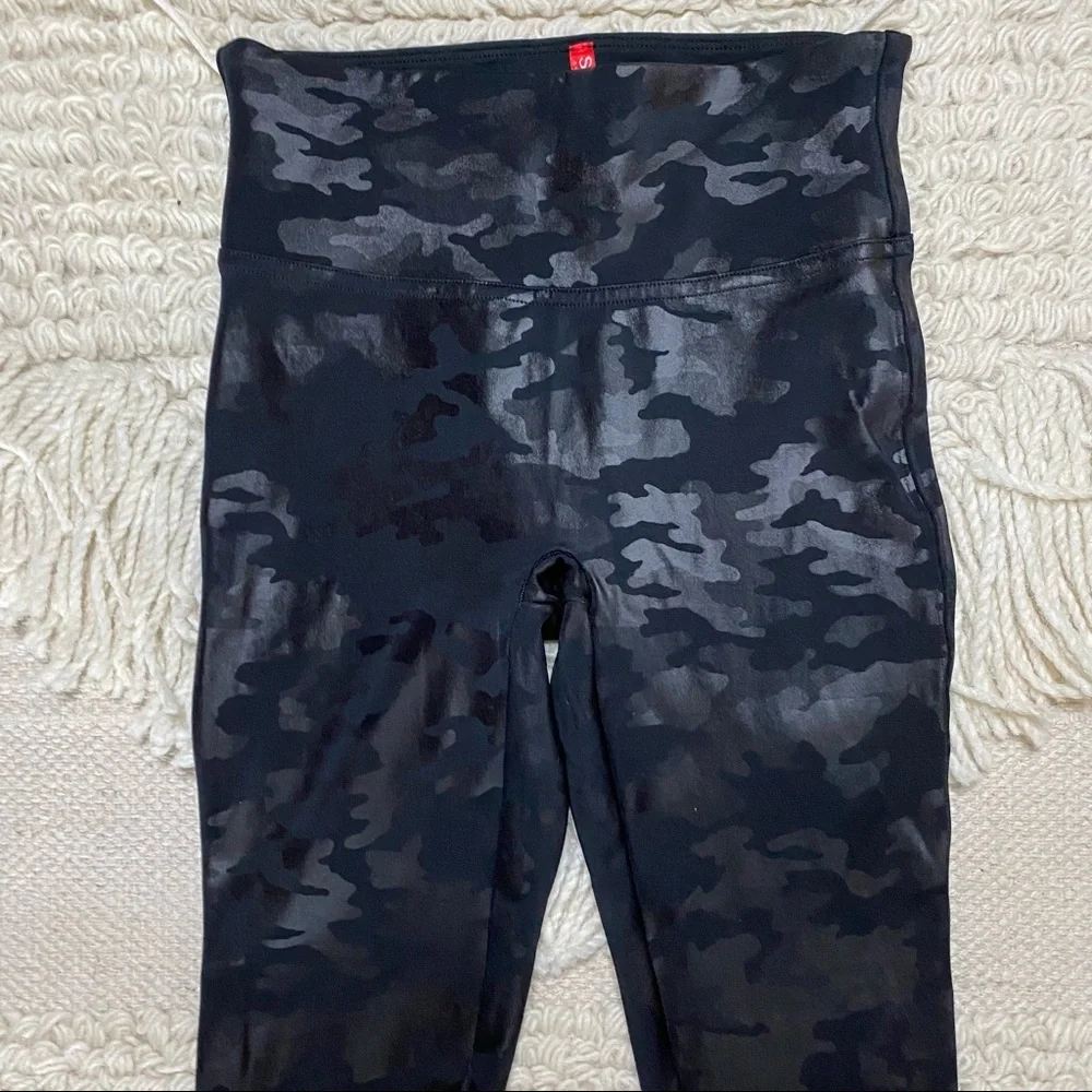 SPANX black faux leather camo leggings XS